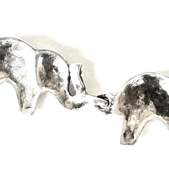 Vintage .925 Sterling Silver 'Lucky' Elephant Bracelet - Picture 5 of 6